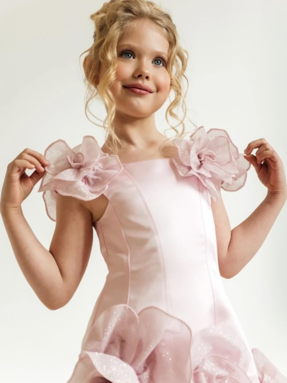 Chemical Fiber Blend Rosette Cap Sleeve Short Dresses - image 7
