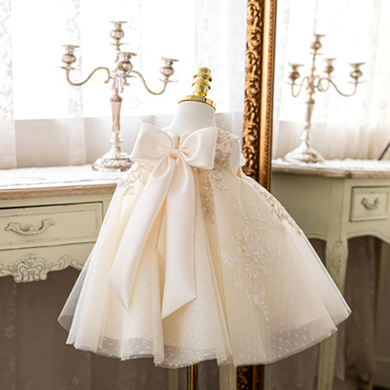 Mesh Applique Sleeveless Midi Dresses - image 3