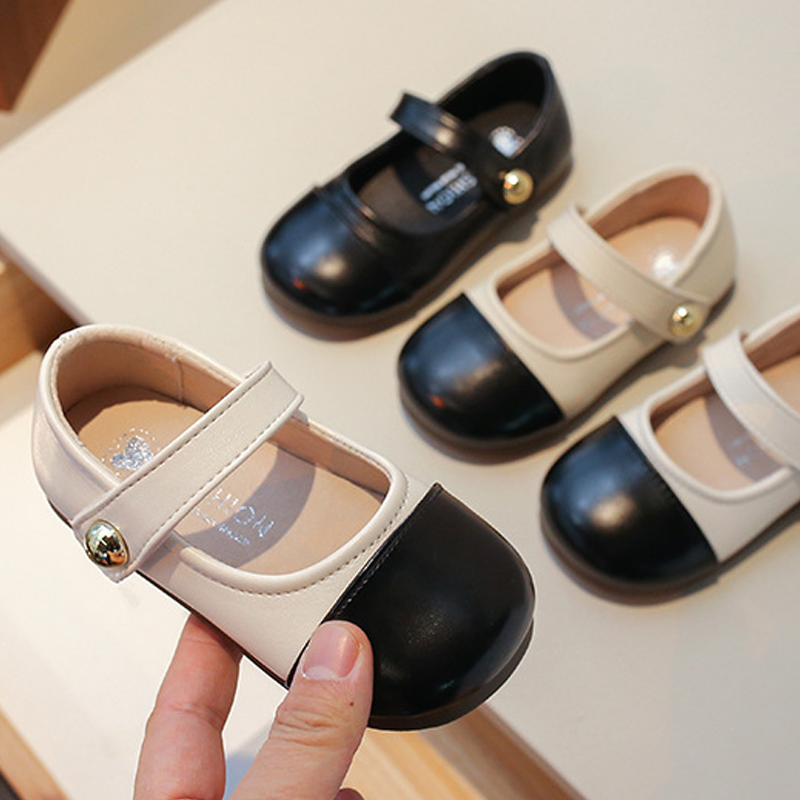 Color-block Metallic Finish Round Toe Flats - image 6