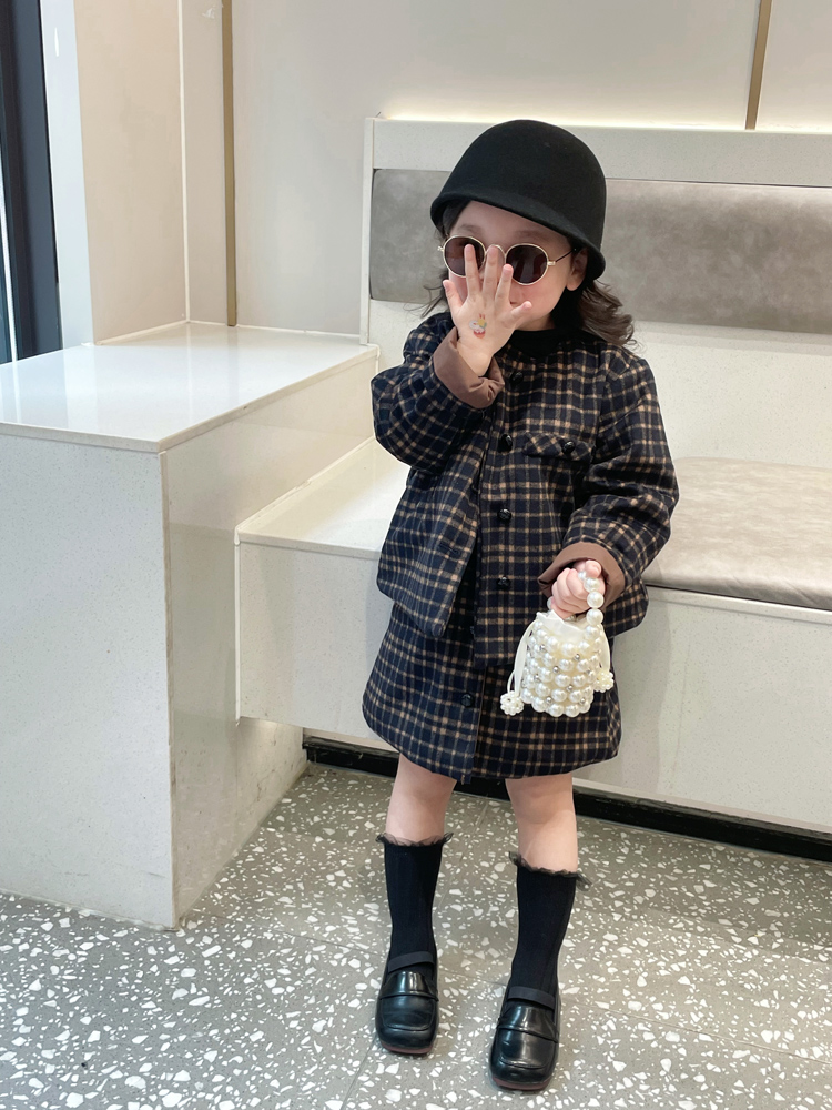 Solid With Pearls Bags - image 1