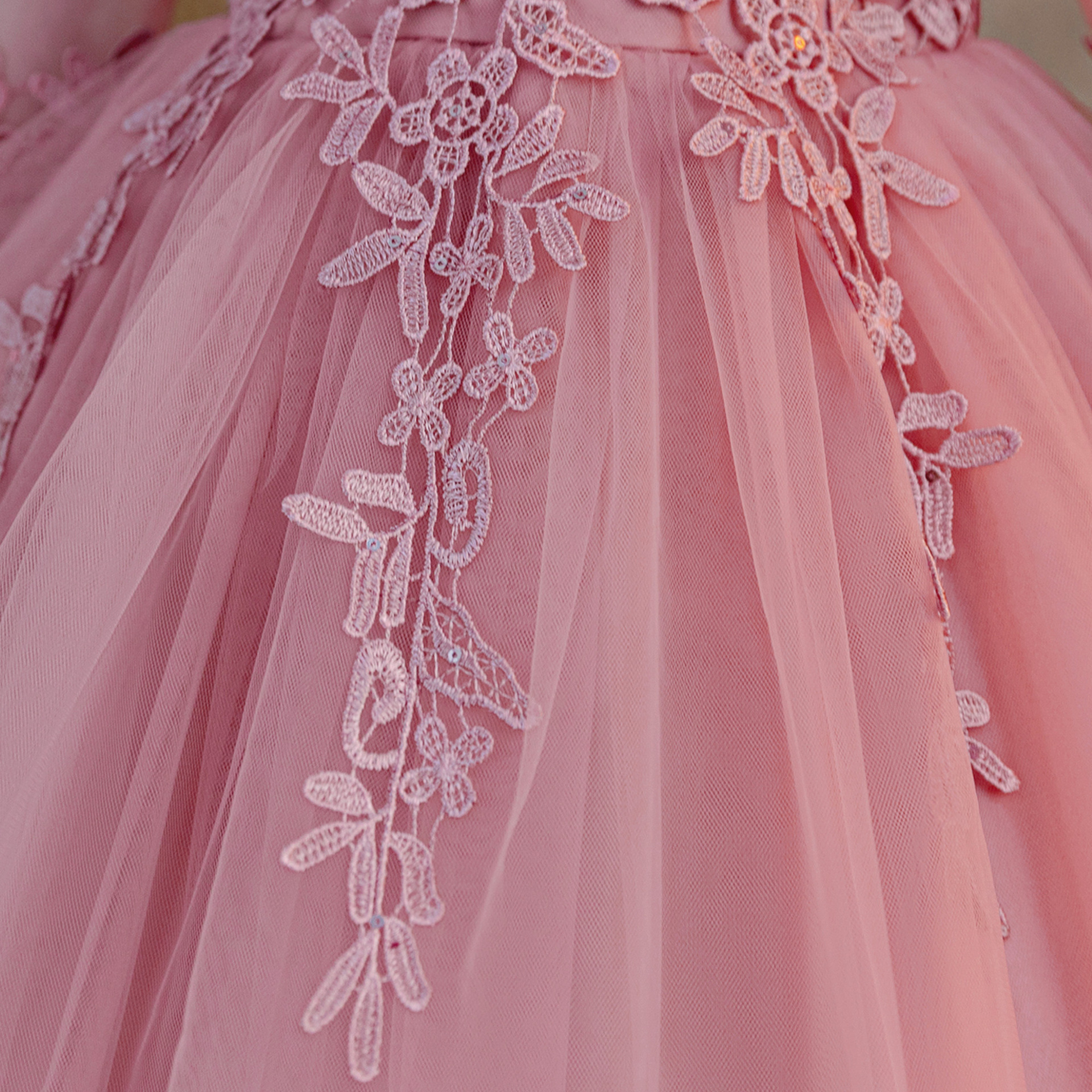 Mesh Applique Long Sleeve Midi Dresses - image 12