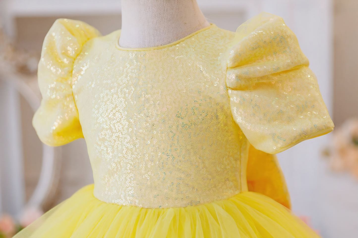 Mesh  Rosette Short Sleeve Midi Dresses - image 12