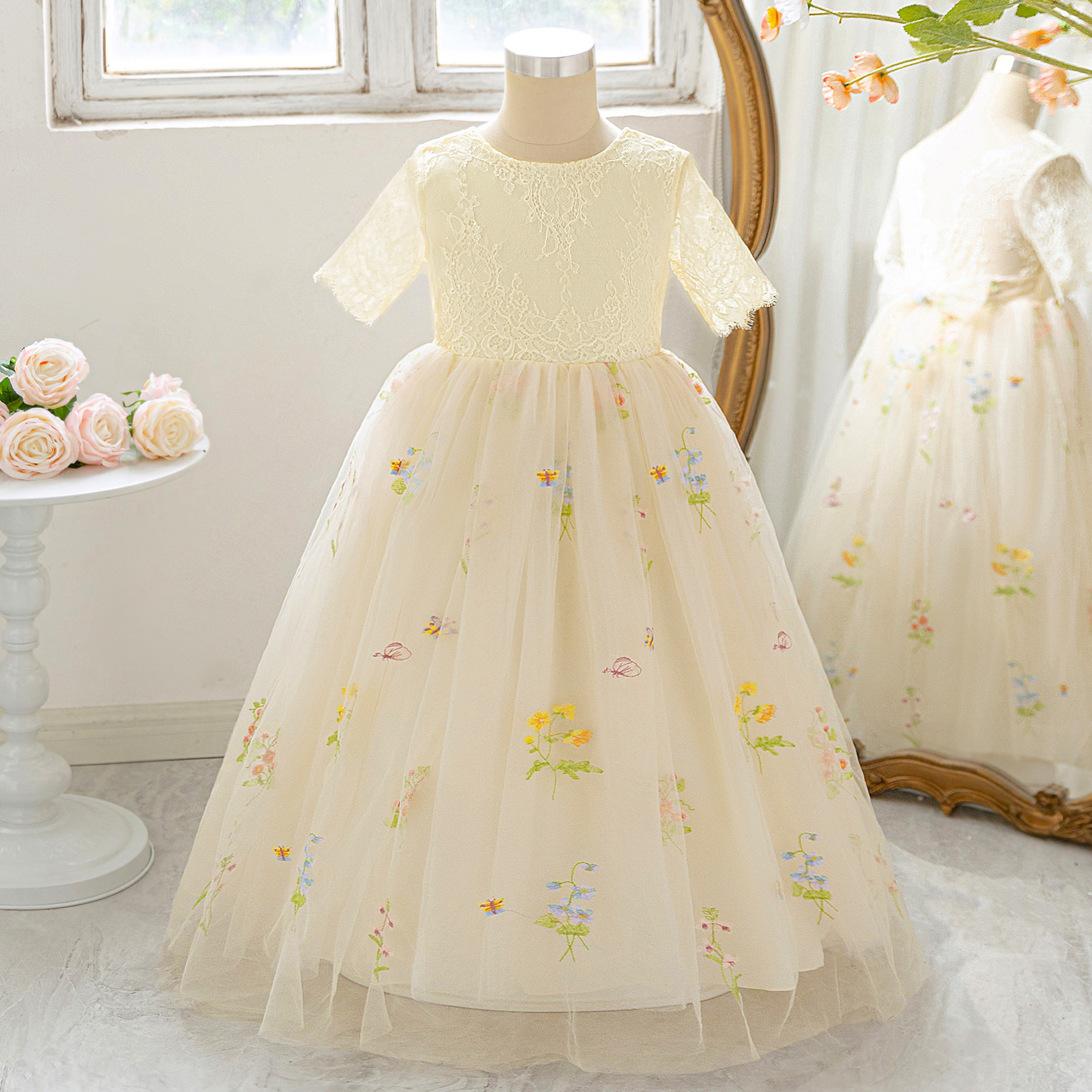 Lace Backless Lace Edge Long Sleeve Maxi Dresses - image 8