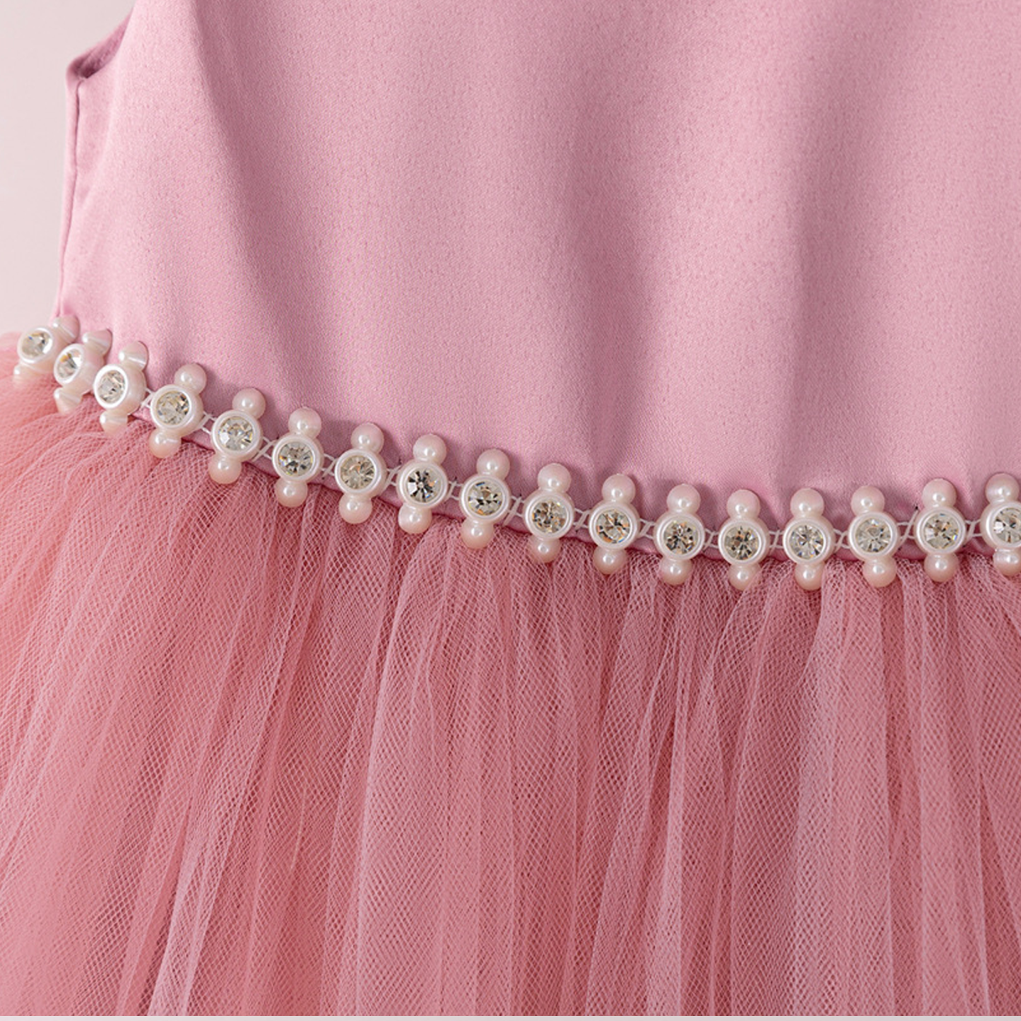 Mesh Lace Edge Pearl Sleeveless Midi Dresses - image 17