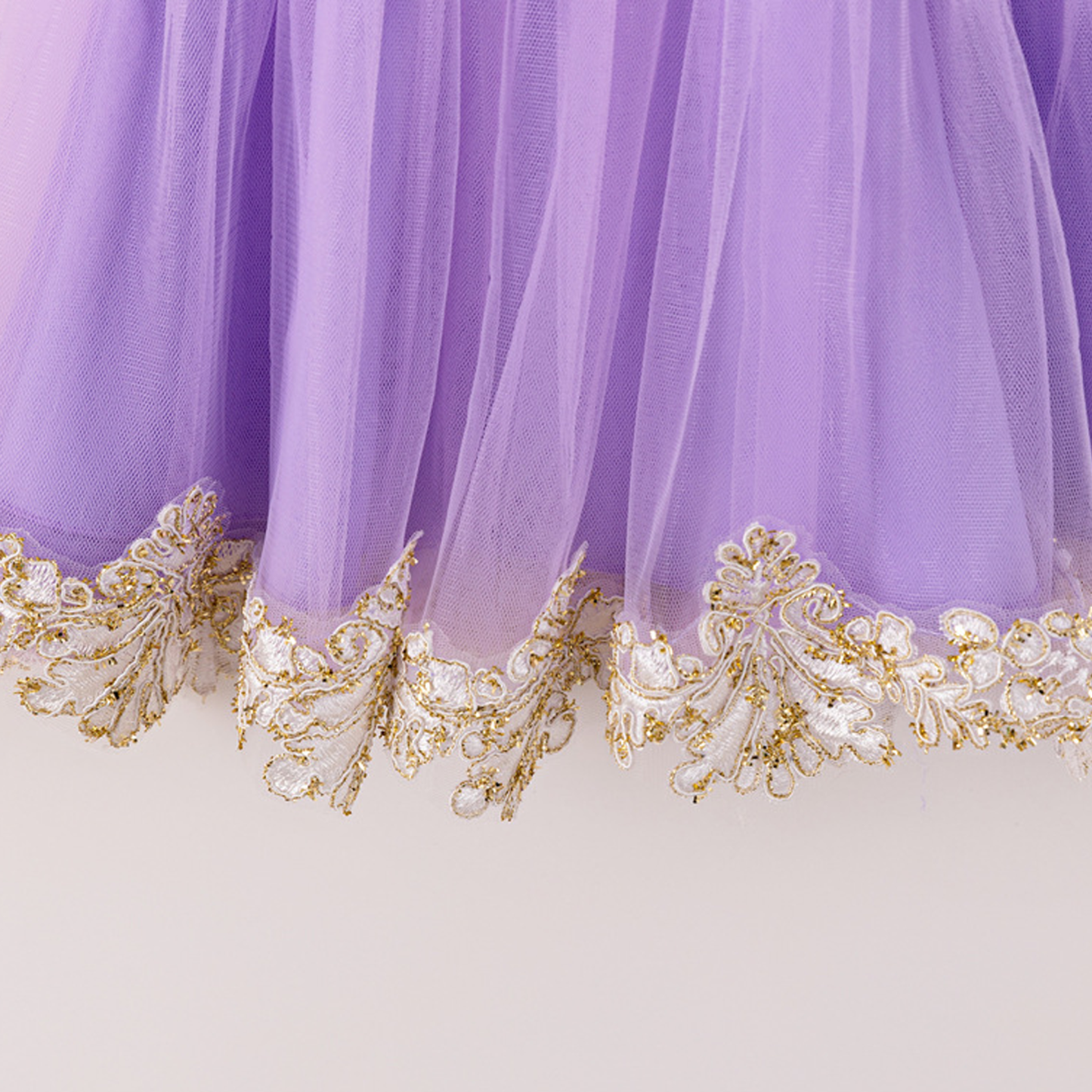 Mesh Lace Edge Pearl Sleeveless Midi Dresses - image 23