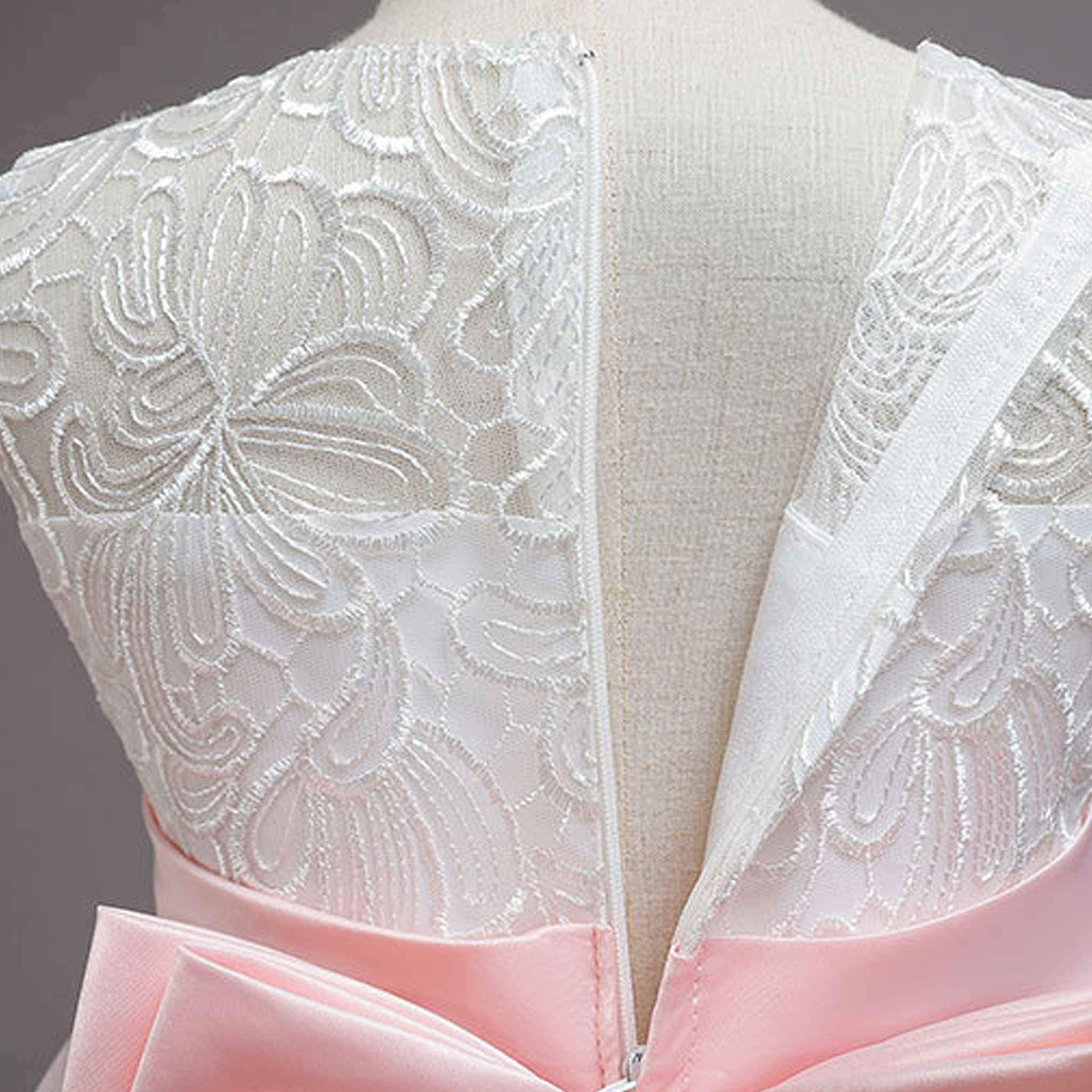 Mesh Bow Lace Sleeveless Maxi Dresses - image 5