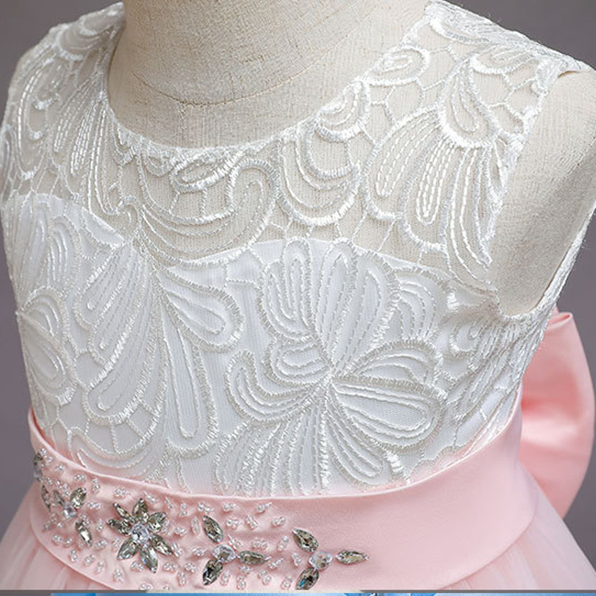 Mesh Bow Lace Sleeveless Maxi Dresses - image 4