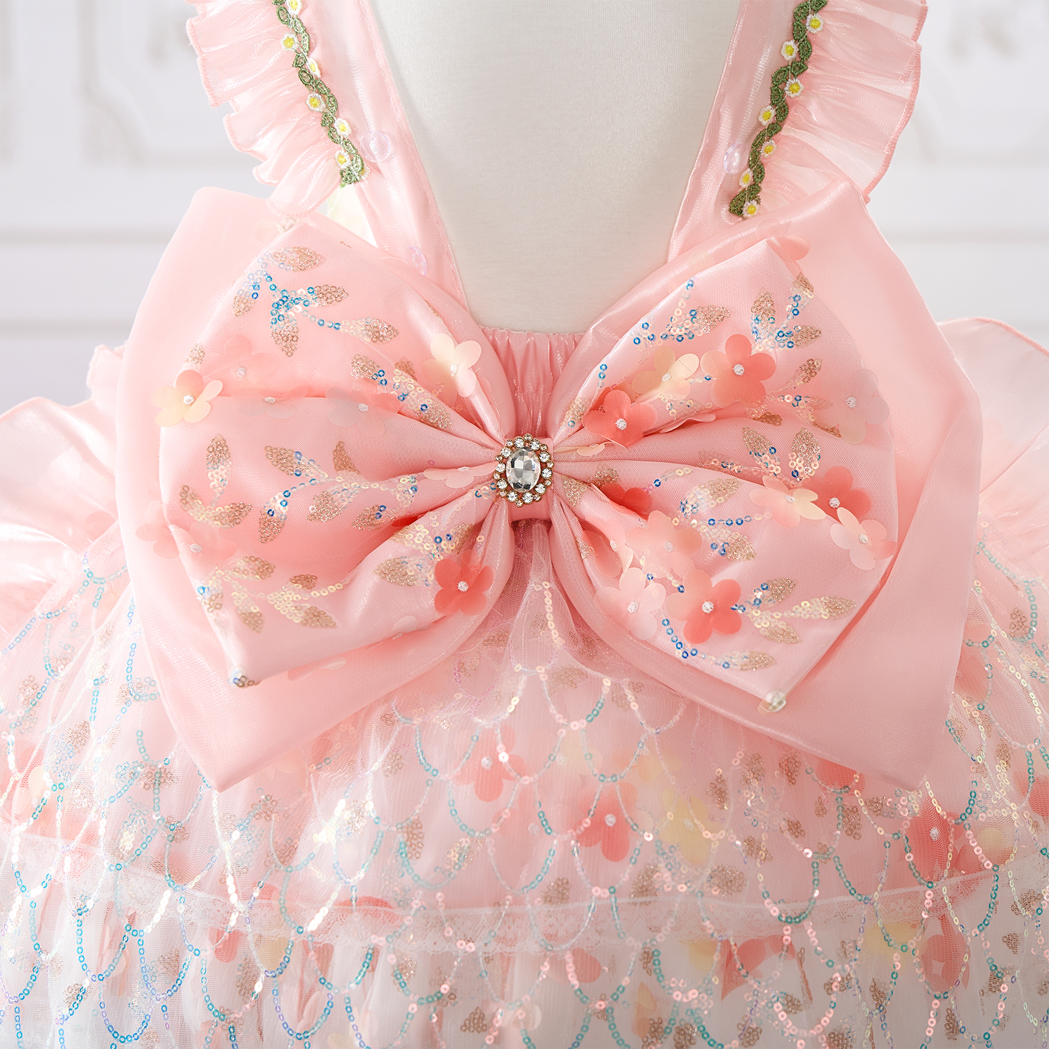 Mesh Applique Sleeveless Short Dresses With Bow Train - image 18