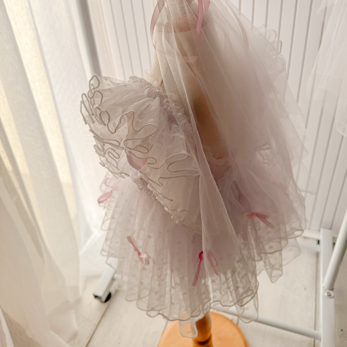 Mesh Bow Lace Edge Cap Sleeve Short Dresses - image 4