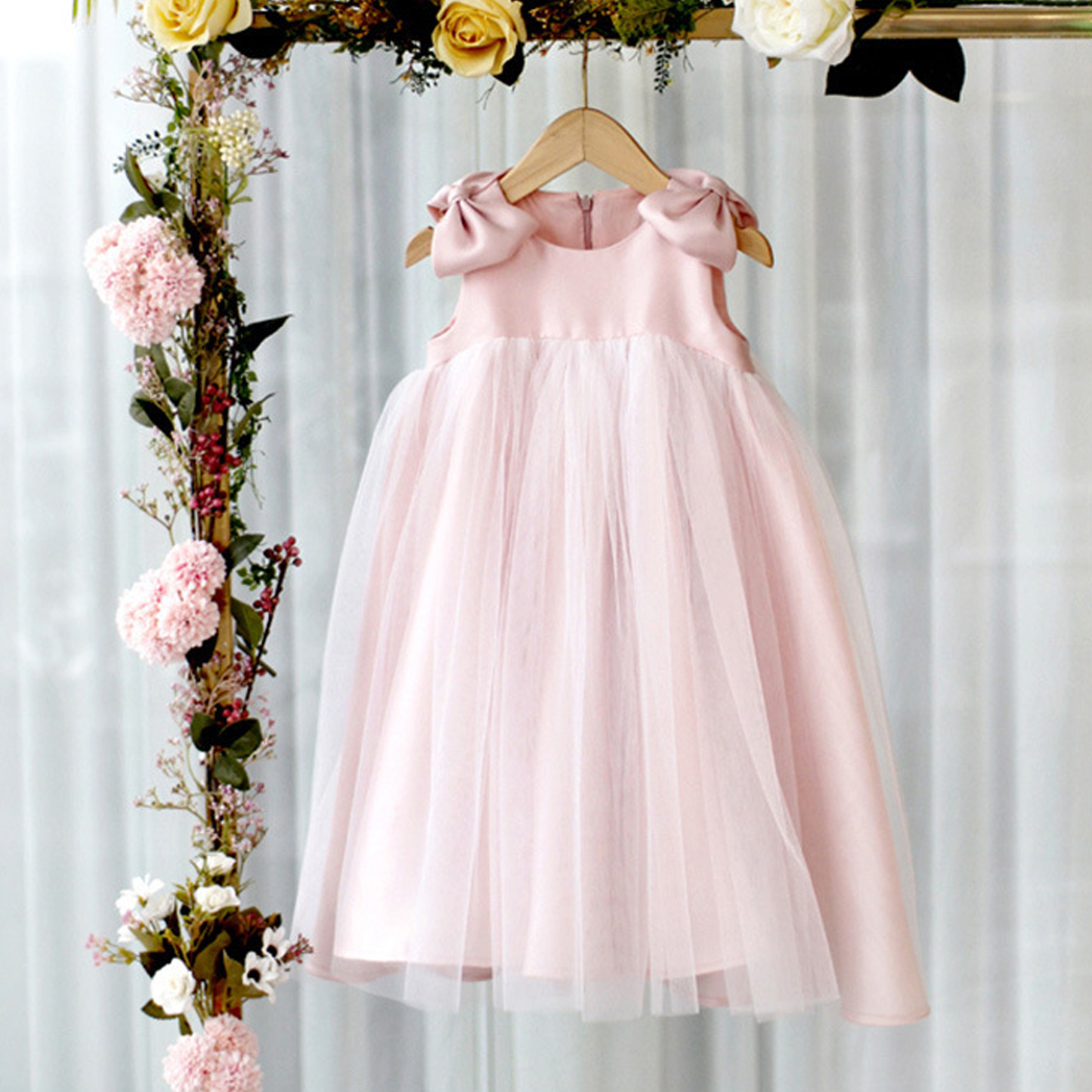 Mesh Bow Sleeveless Midi Dresses - image 2