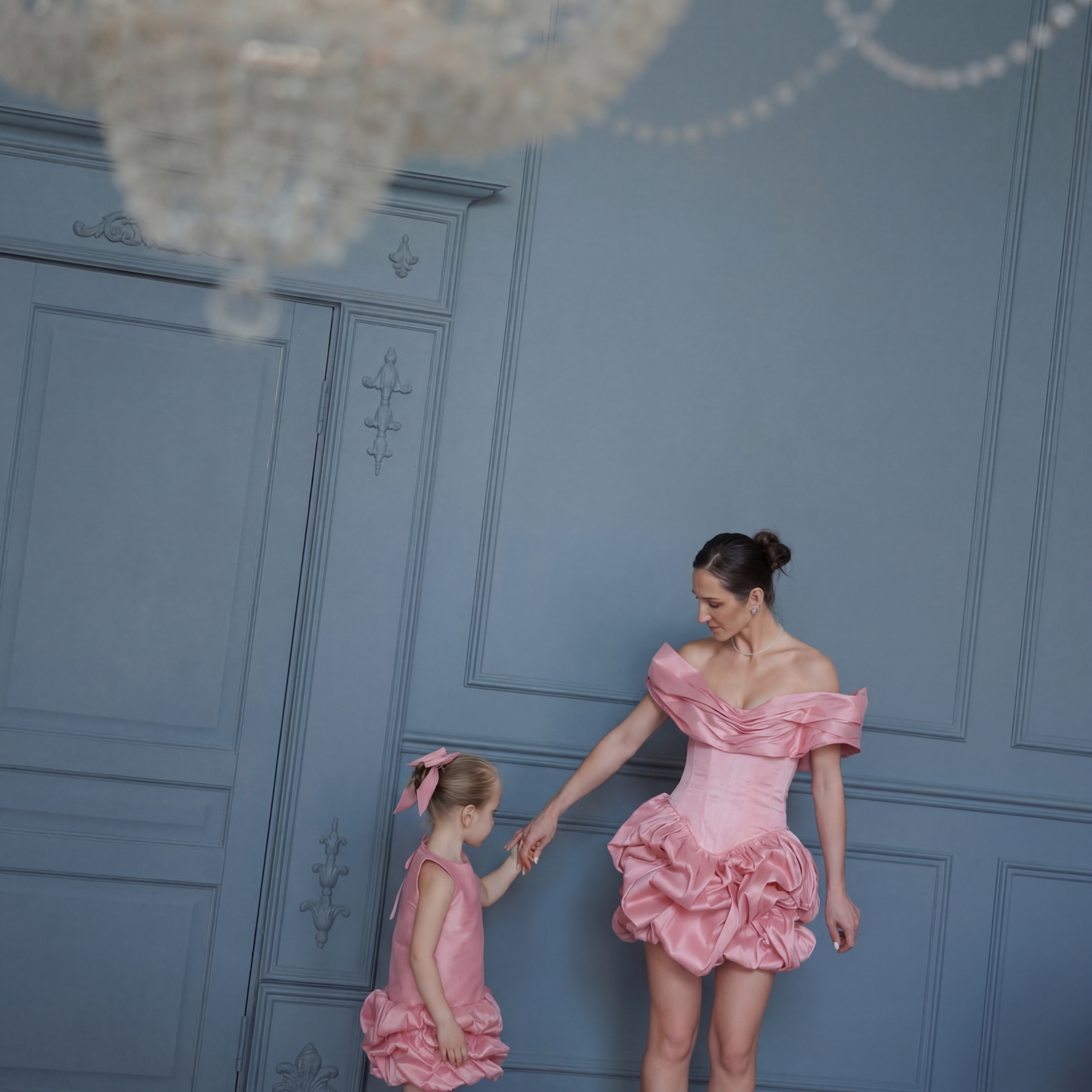 Satin Folds Sleeveless Short Dresses - image 7