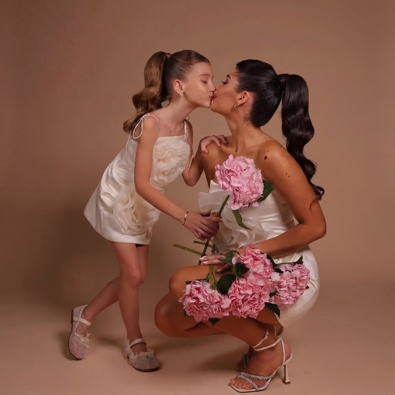 Women Satin Rosette Sleeveless Short Dresses - image 2