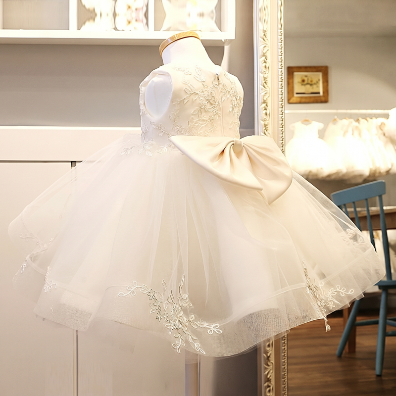Lace Applique Sleeveless Midi Dresses - image 3