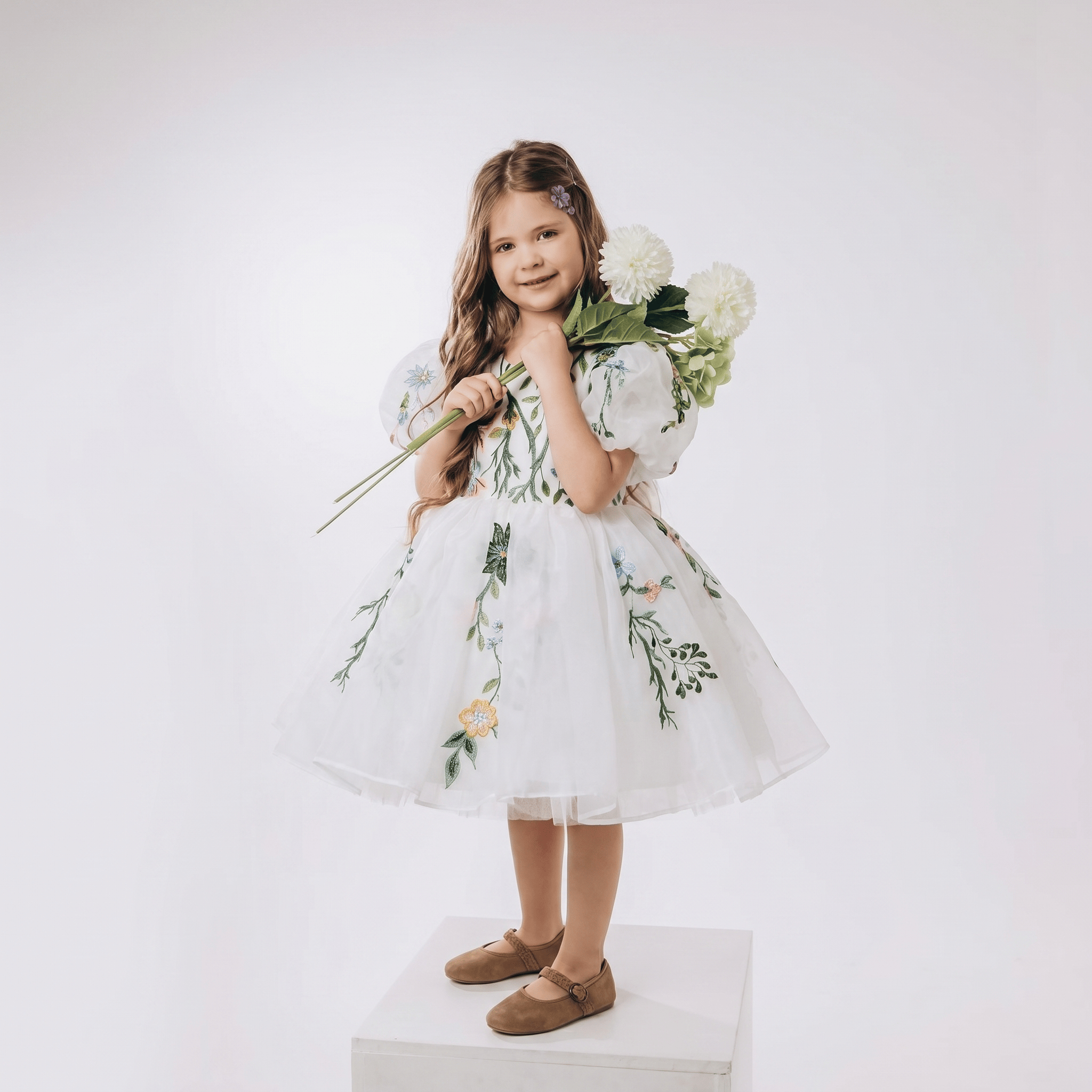 Organza Applique Short Sleeve Midi Dresses - image 5