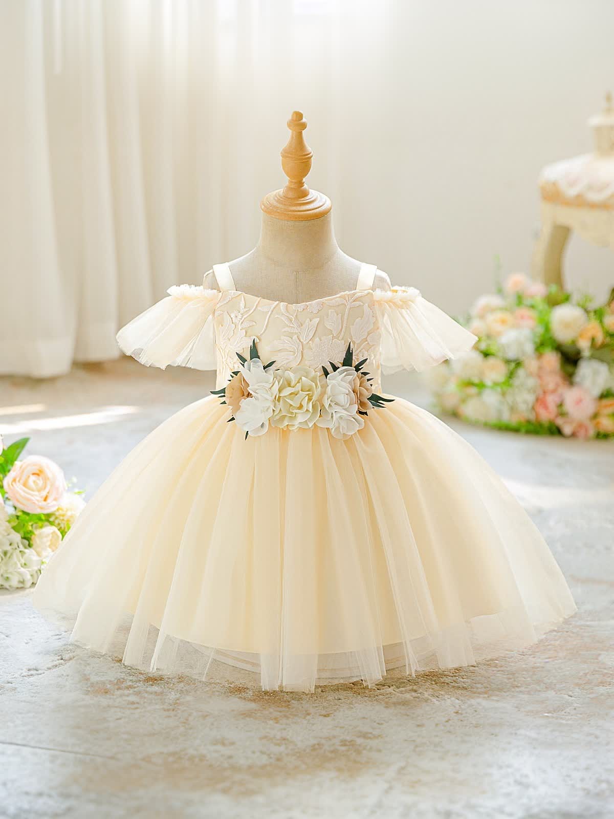 Mesh Rosette Sleeveless Midi Dresses - image 2