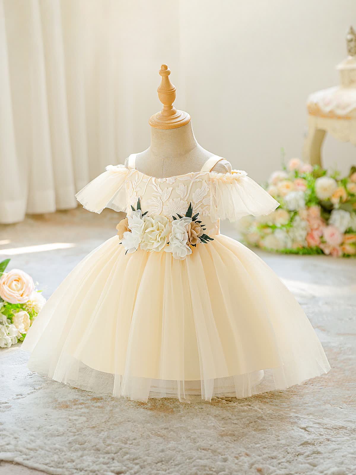 Mesh Rosette Sleeveless Midi Dresses - image 3