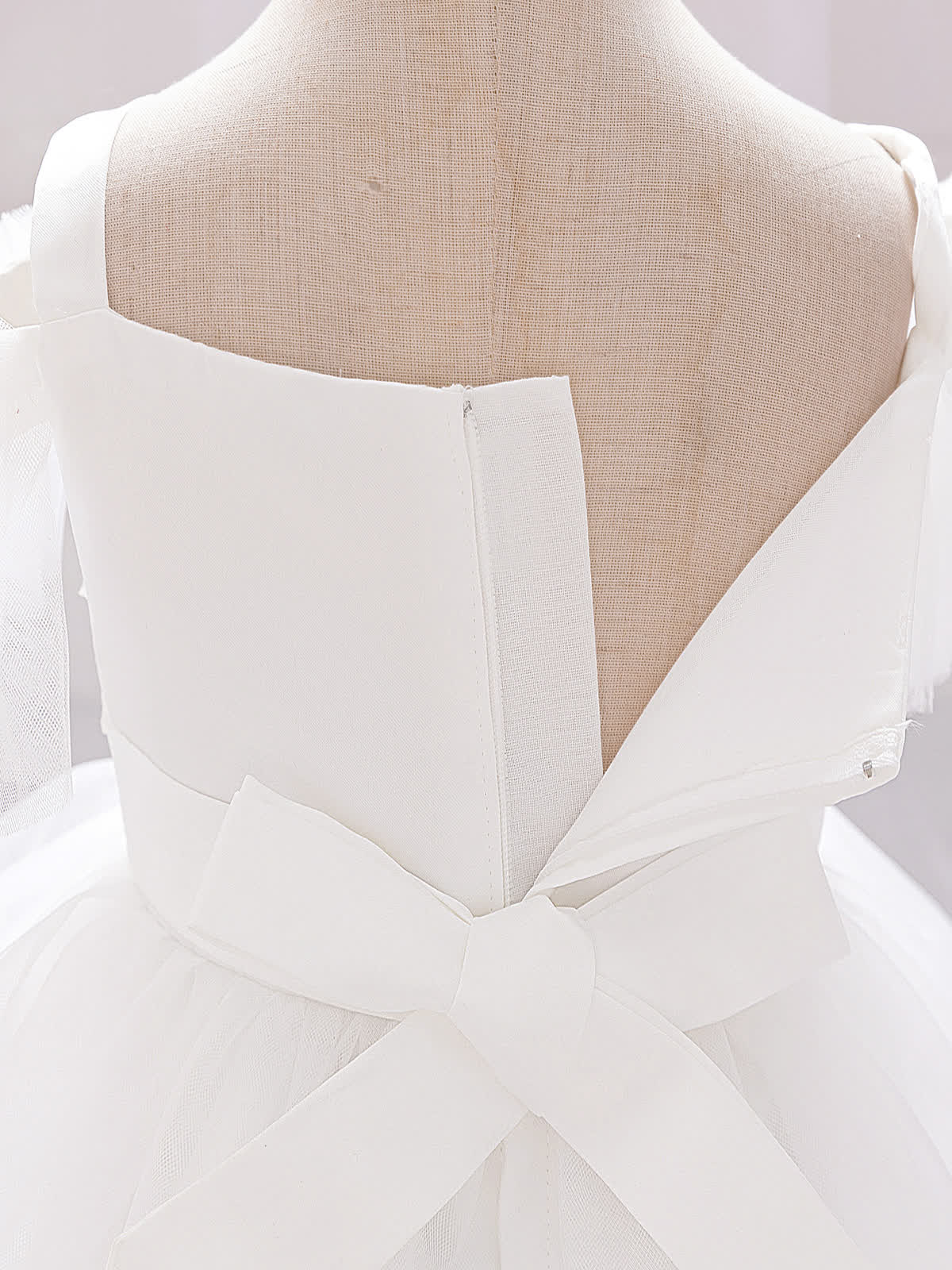 Mesh Rosette Sleeveless Midi Dresses - image 17