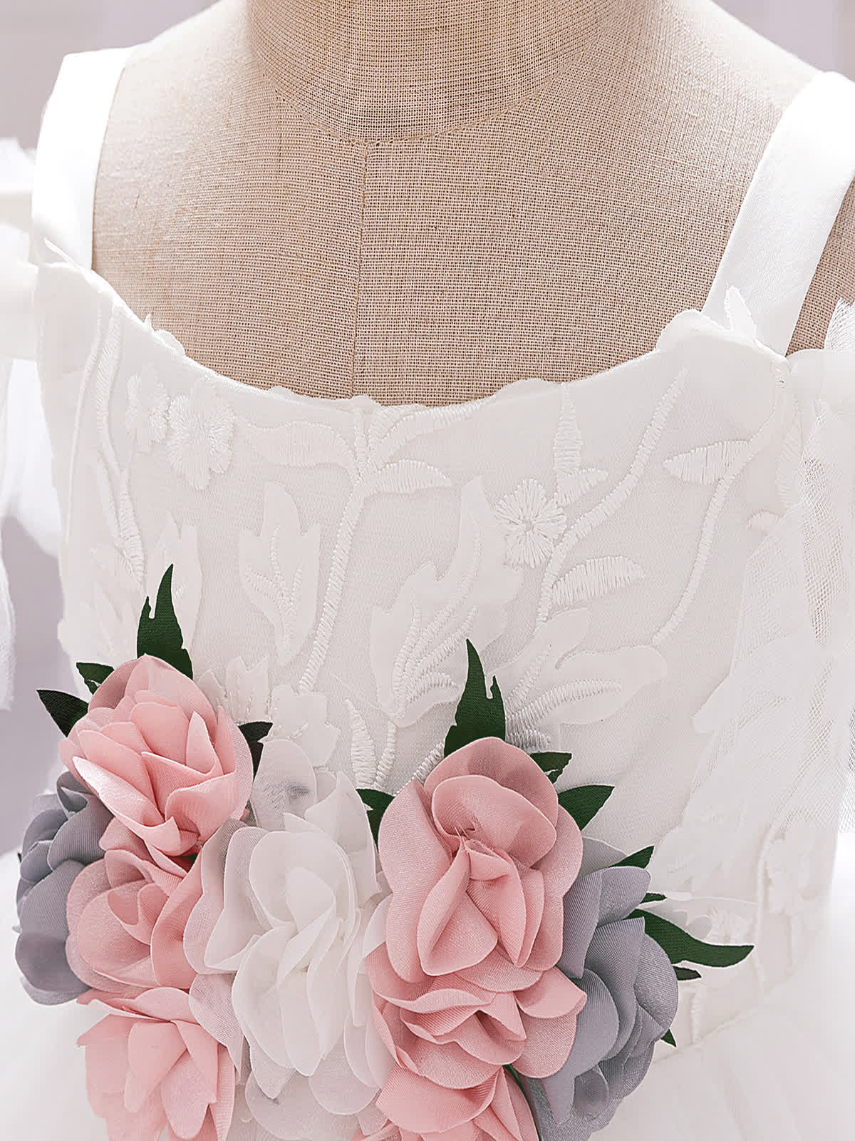 Mesh Rosette Sleeveless Midi Dresses - image 13