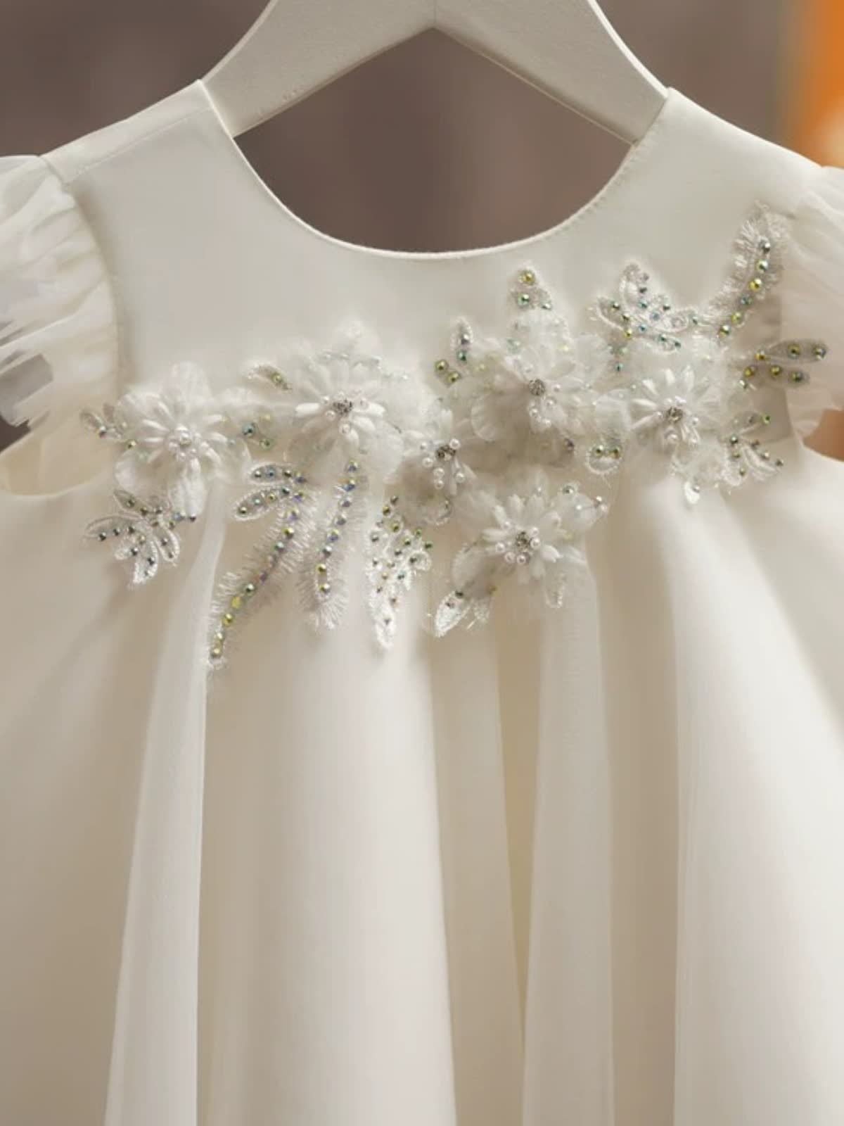 Chemical Fiber Blend Rosette Short Sleeve Short Dresses - image 5