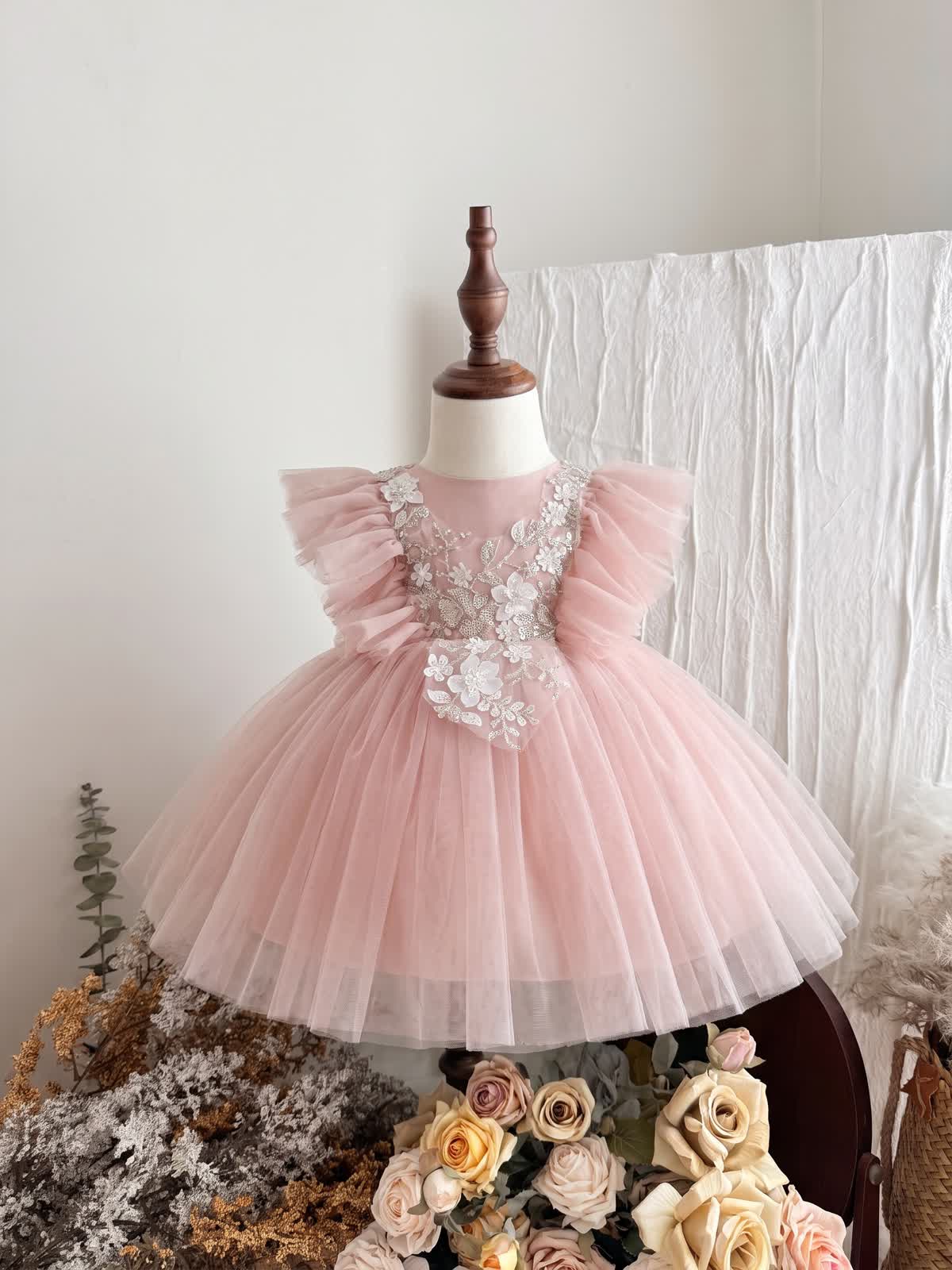 Mesh Bow Sleeveless Midi Dresses - image 3