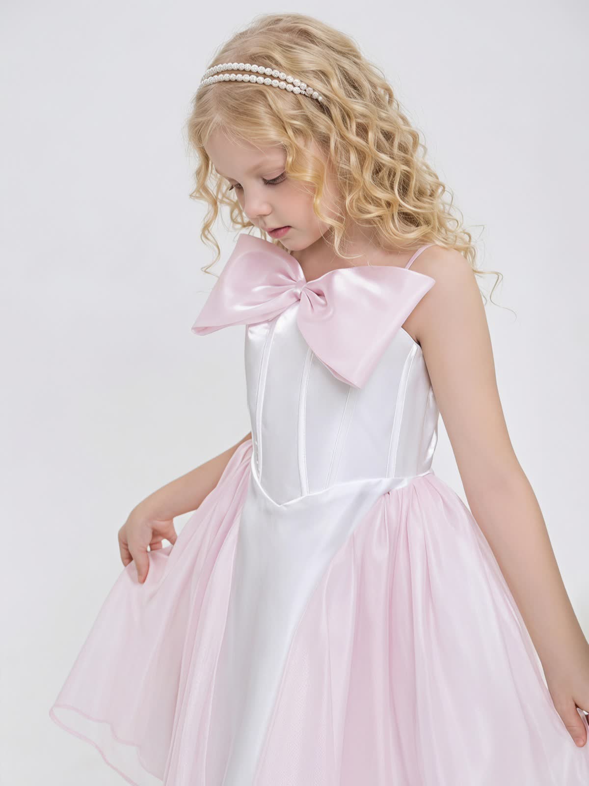 Chemical Fiber Blend Bow Sleeveless Short Dresses - image 3