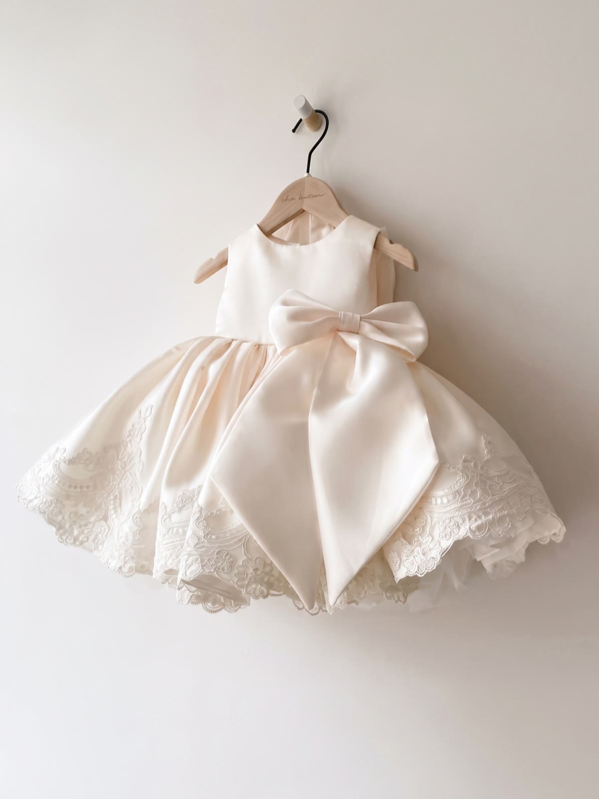 Satin Stitching Lace Bow Sleeveless Midi Dresses - image 2