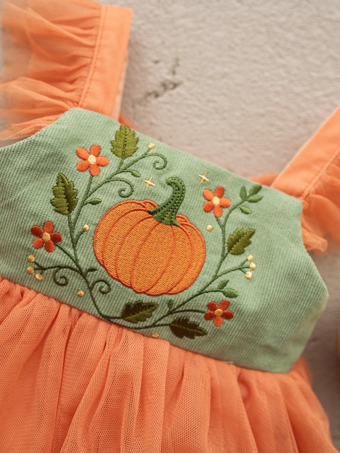 Mesh Embroidery Cap Sleeve Short Dresses - image 5