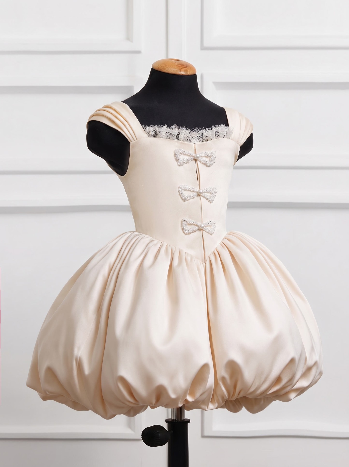 Satin Bow  Lace Edge Sleeveless Midi Dresses - image 7