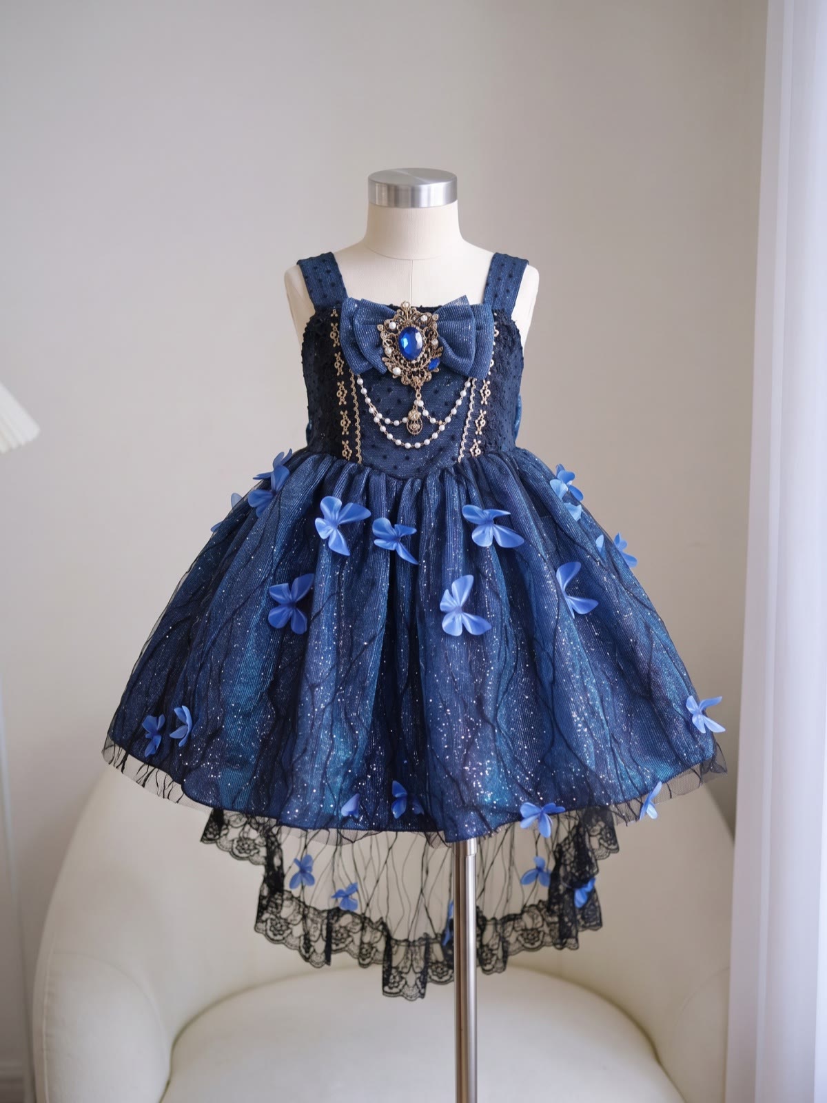 Chemical Fiber Blend Bow Sleeveless Short Dresses - image 2