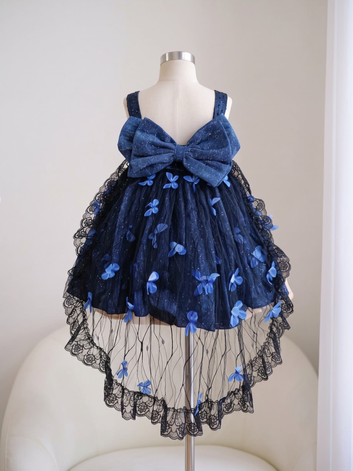 Chemical Fiber Blend Bow Sleeveless Short Dresses - image 3
