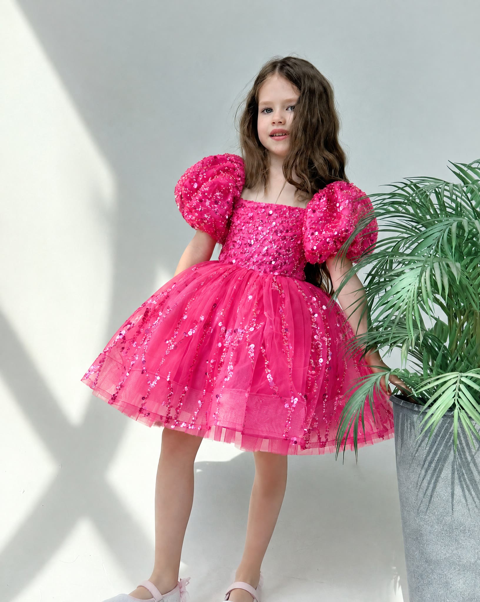 Mesh Sequins Short Sleeve Midi Dresses - image 2