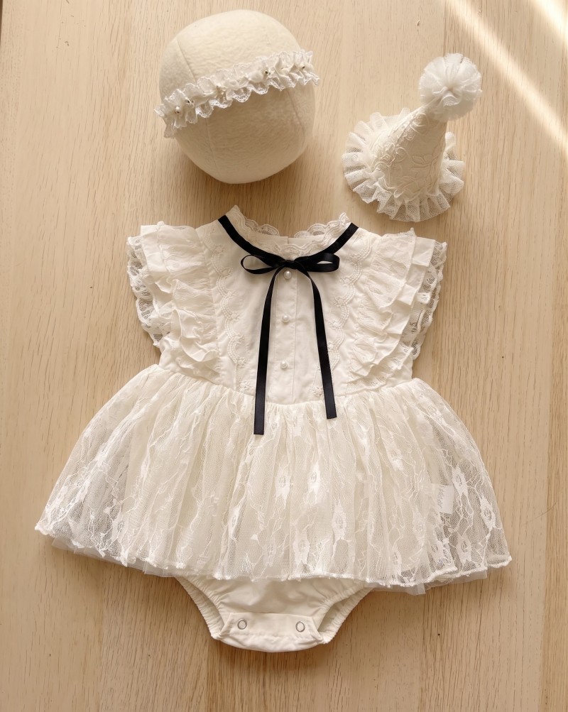 Lace Bow Cap Sleeve Shorts Bodysuit Without Hat - White - 90cm - image 1