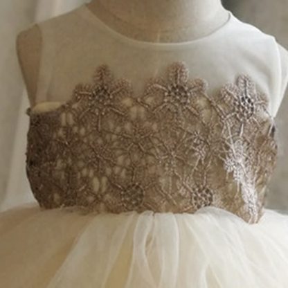 [Archive Sale] Mesh Applique Sleeveless Midi Dresses - image 4