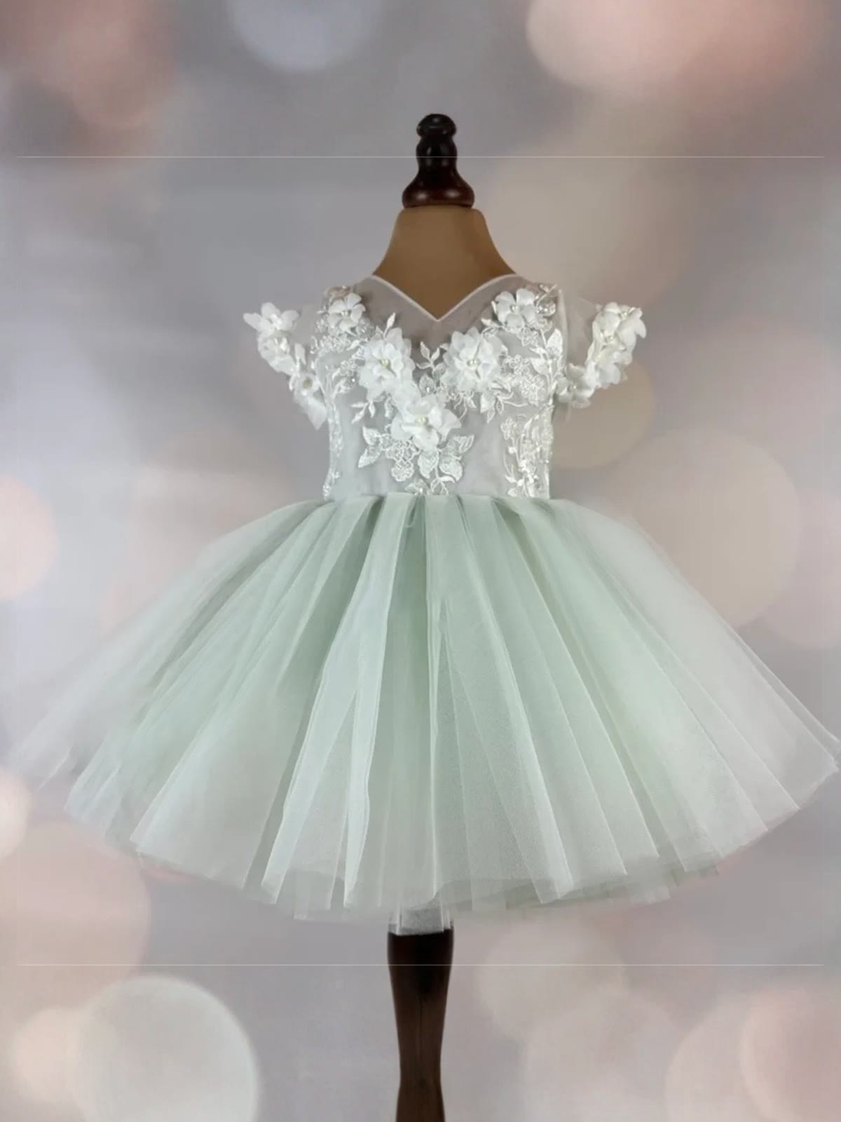 Mesh Rosette Short Sleeve Midi Dresses - image 7