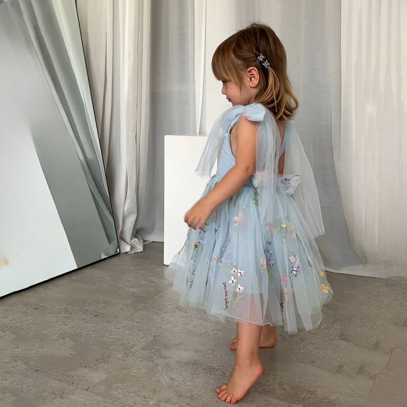 Mesh Floral-embroidered Sleeveless Mid-long Dresses - image 7