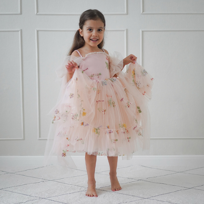 Mesh Floral-embroidered Sleeveless Mid-long Dresses - image 16