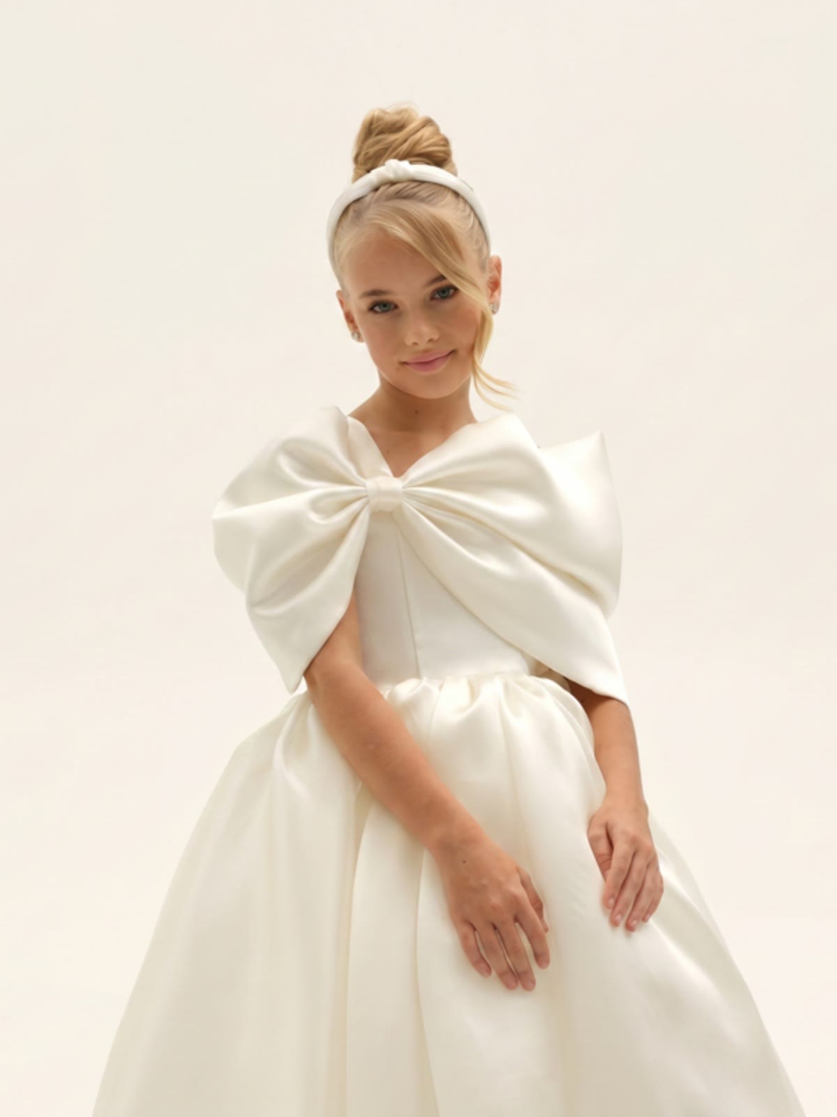 Satin Irregular Craftsmanship Short Sleeve Maxi Dresses - image 3