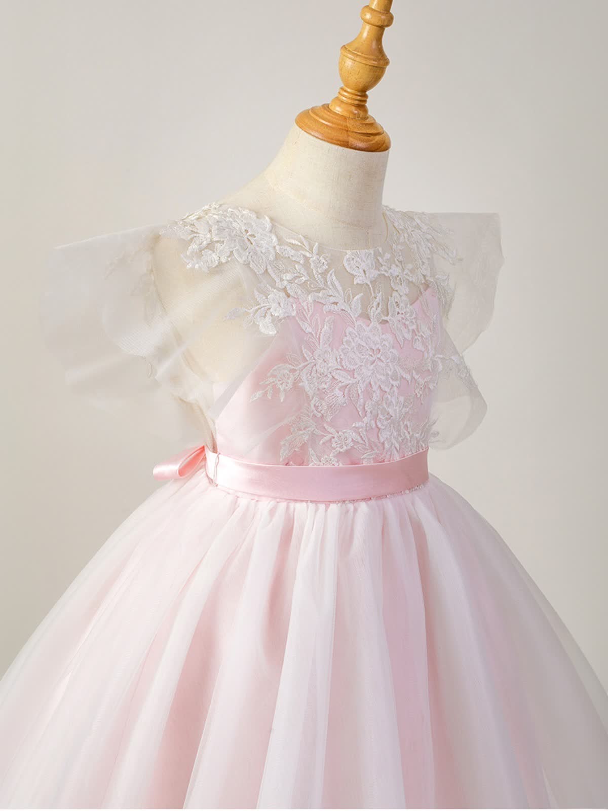 Mesh Applique Sleeveless Short Dresses - image 7