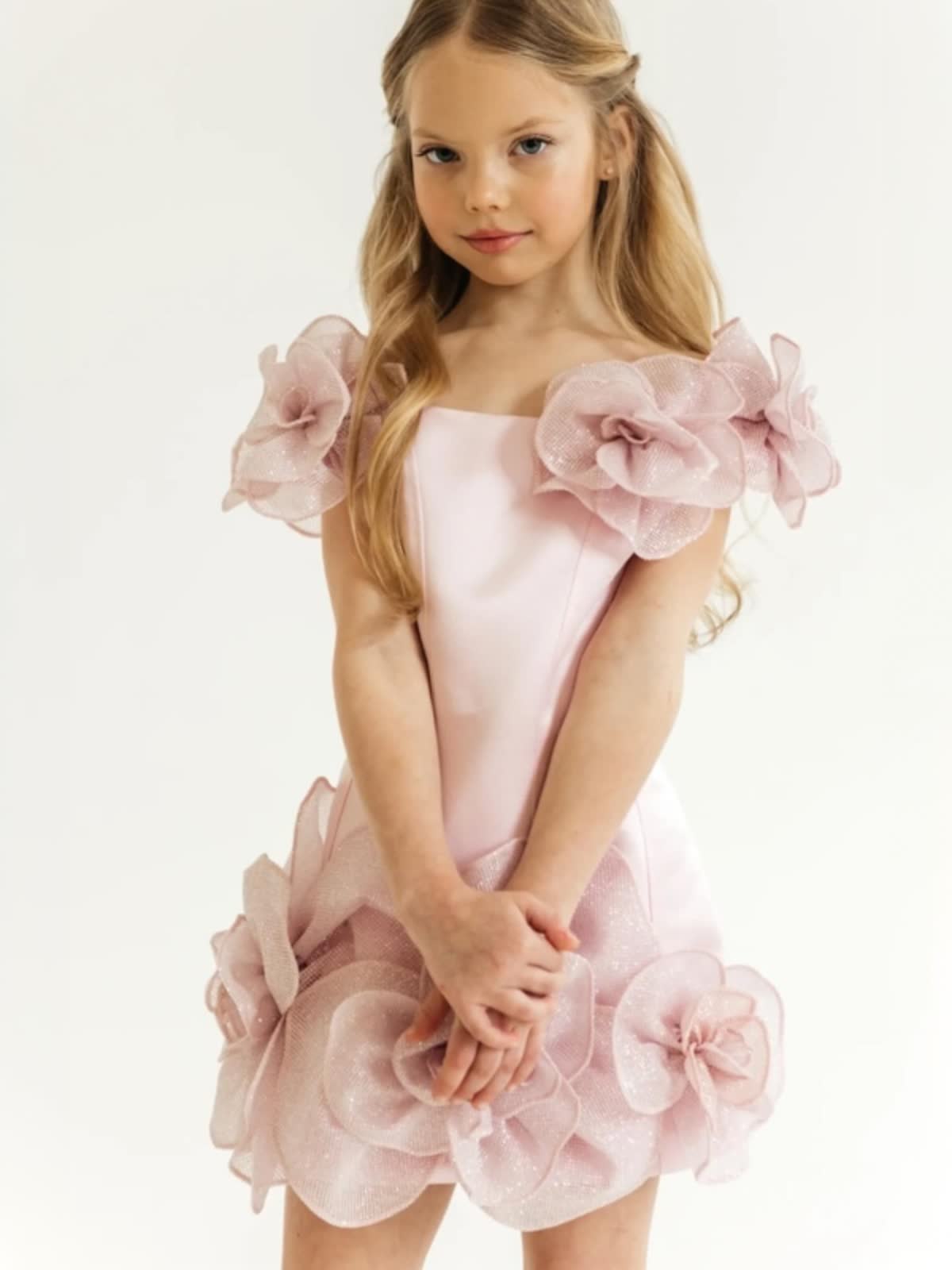 Chemical Fiber Blend Rosette Cap Sleeve Short Dresses - image 5