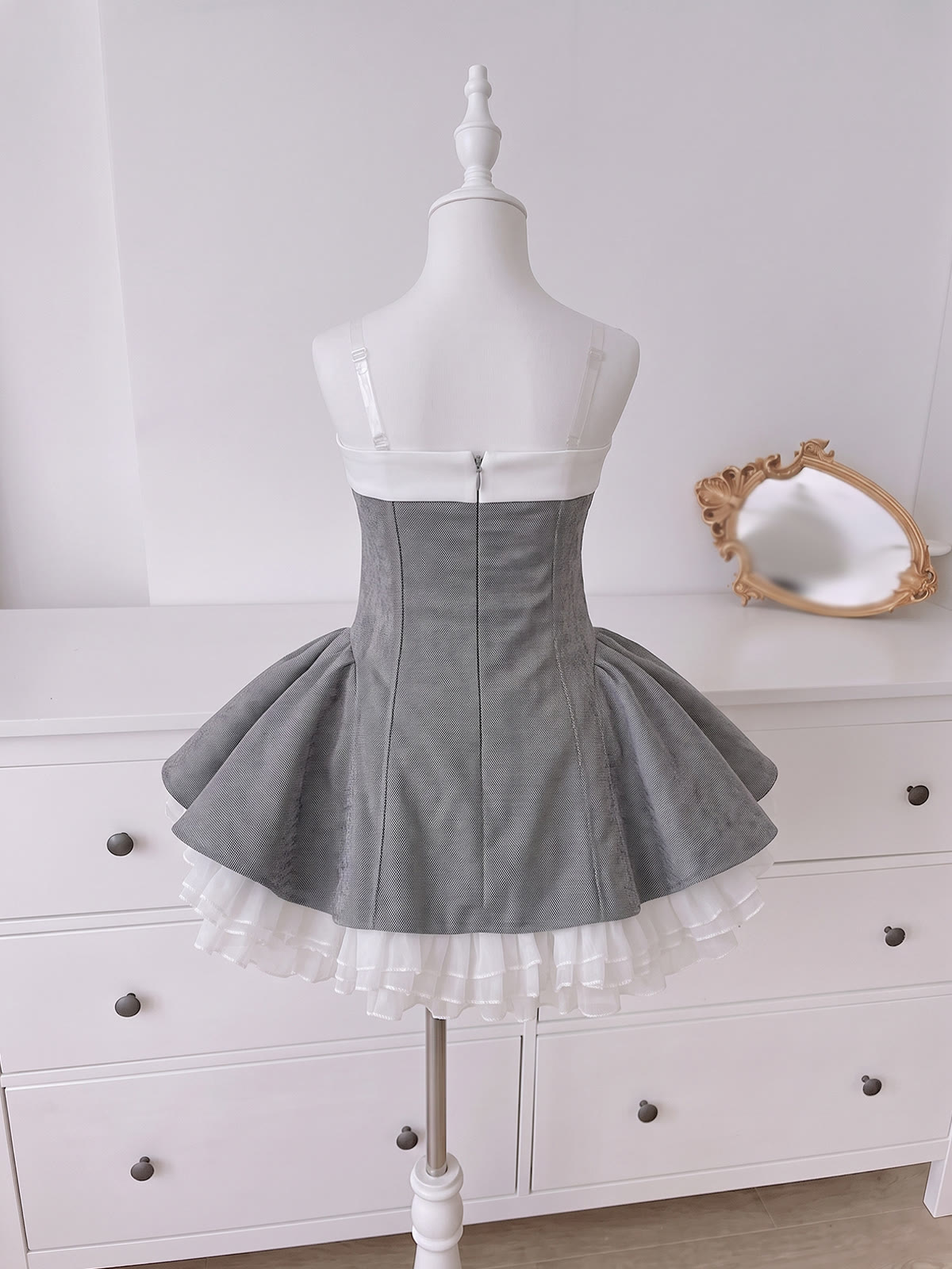 Chemical Fiber Blend Bow Sleeveless Short Dresses  - image 11