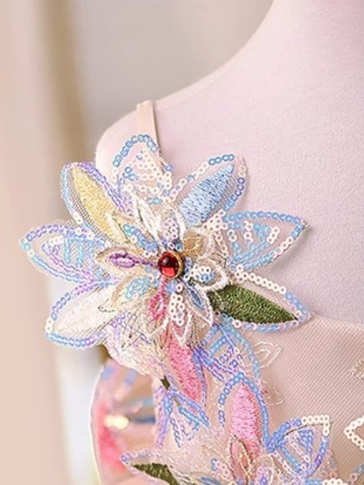 Chemical Fiber Blend Rosette Sleeveless Short Dresses - image 5