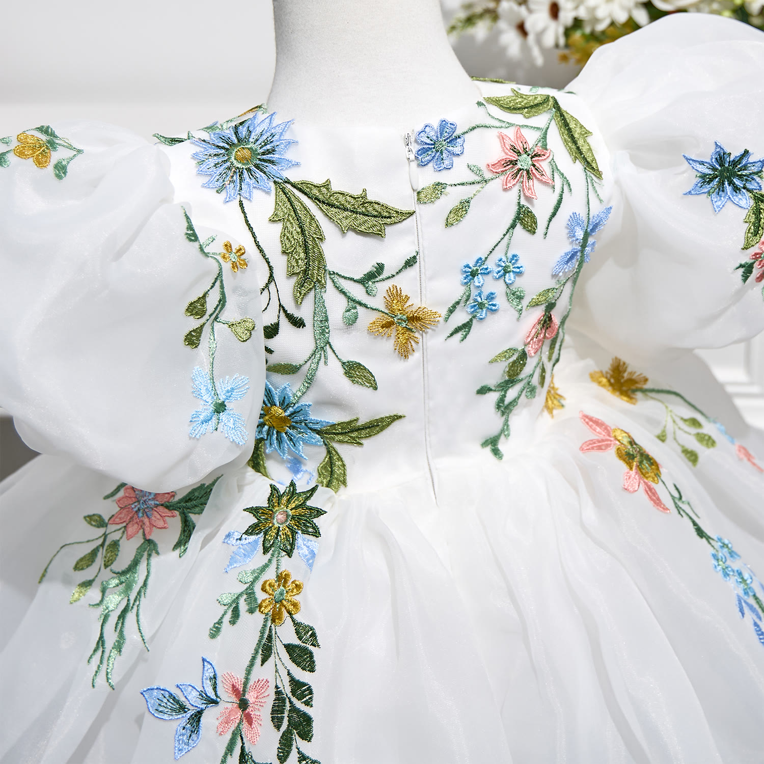 Organza Applique Short Sleeve Midi Dresses - image 12