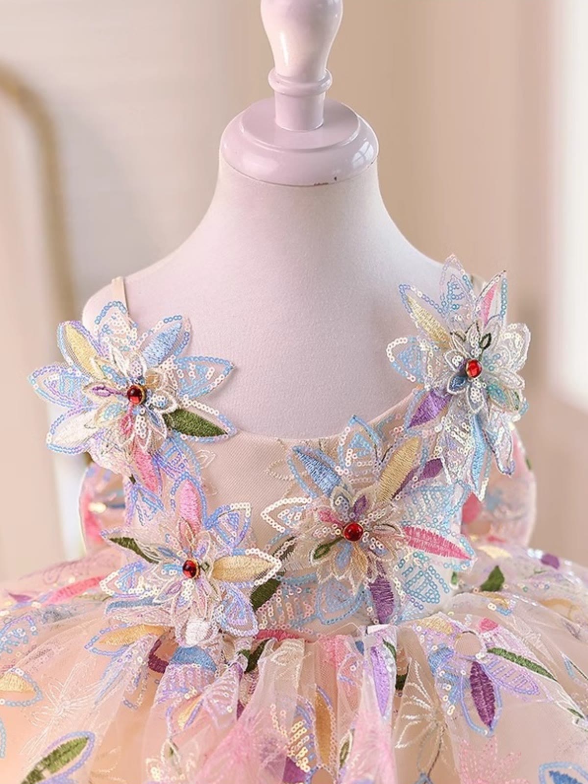Chemical Fiber Blend Rosette Sleeveless Short Dresses - image 6