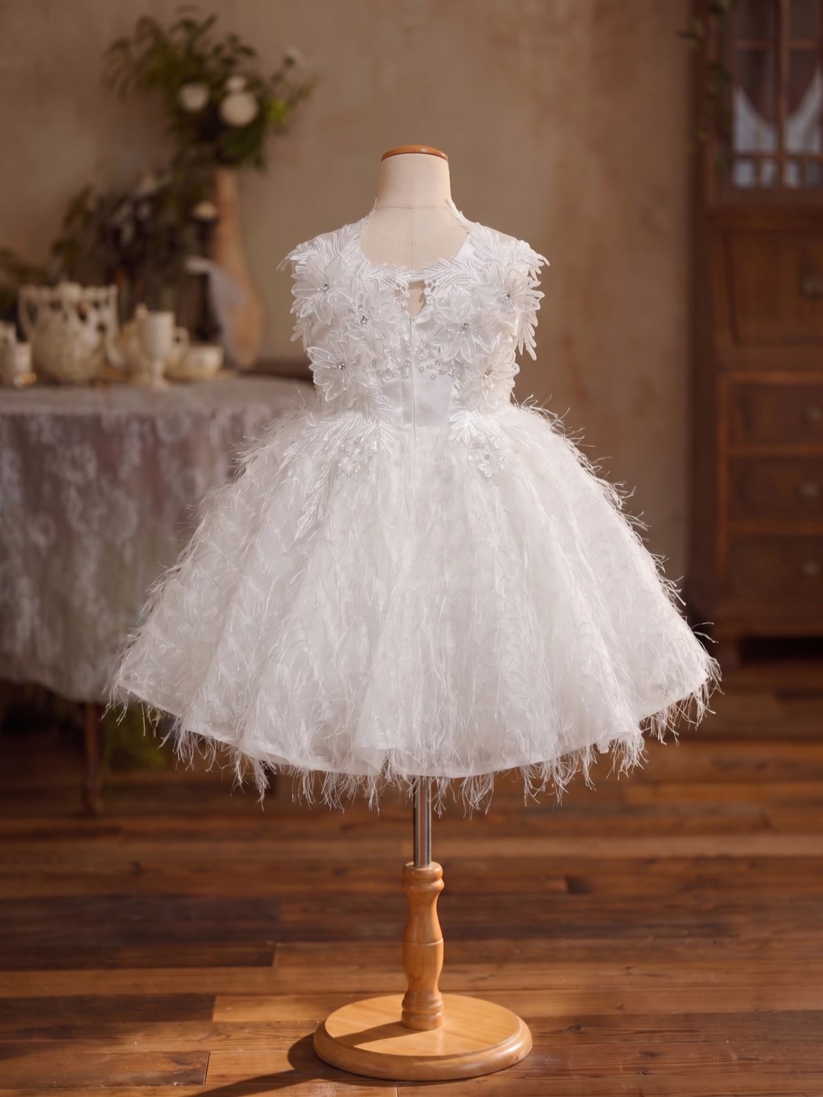 Chemical Fiber Blend Rosette Sleeveless Short Dresses - image 4