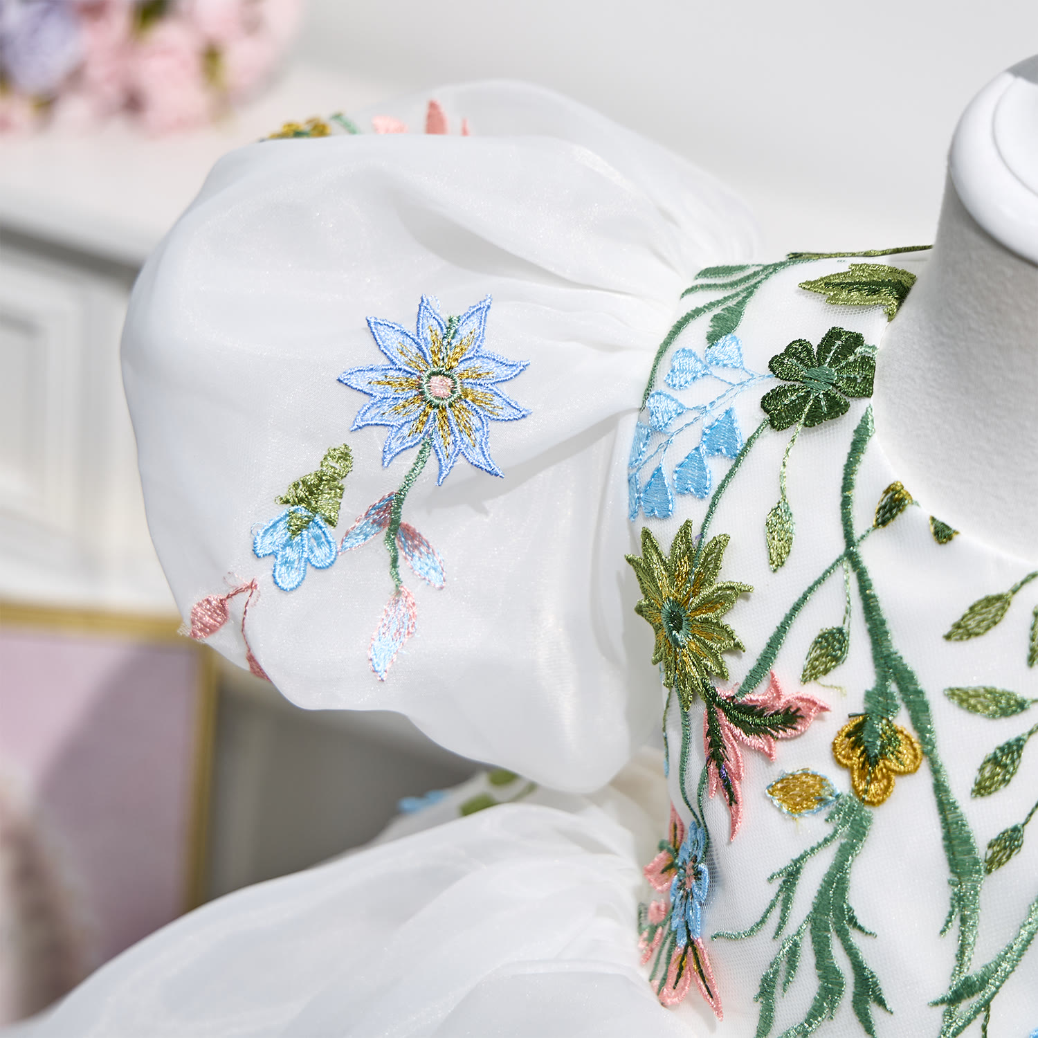 Organza Applique Short Sleeve Midi Dresses - image 9