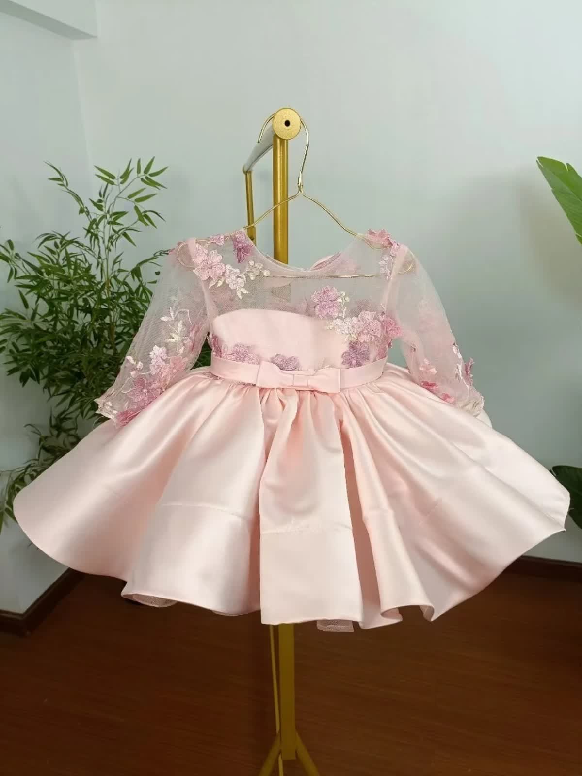 Chemical Fiber Blend Rosette Long Sleeve Short Dresses - image 4