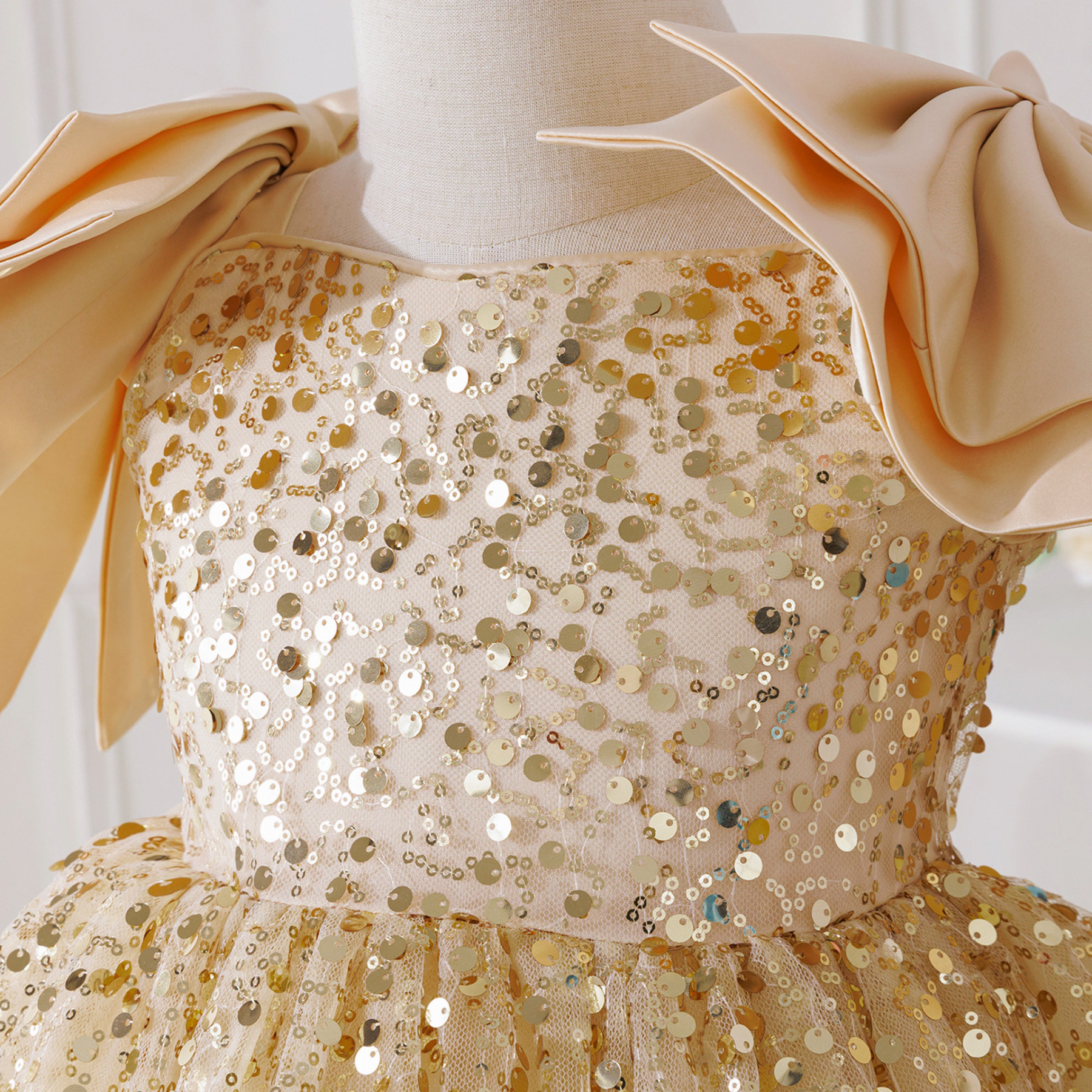 [Archive Sale] Glitter Bow Short Sleeve Midi Dresses - image 4