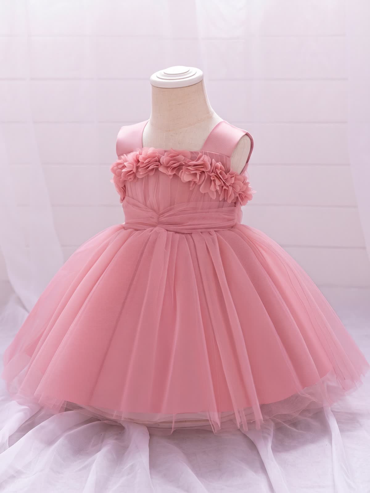 Elegant Mesh Rosette Birthday Dress Matching Set – 3PCS Baby Girl Outfit with Headband & Shoes - image 5
