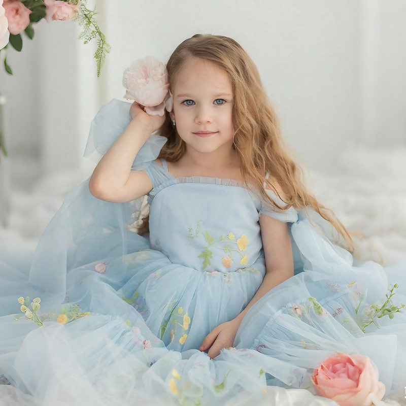 Mesh Floral-embroidered Sleeveless Mid-long Dresses - image 9