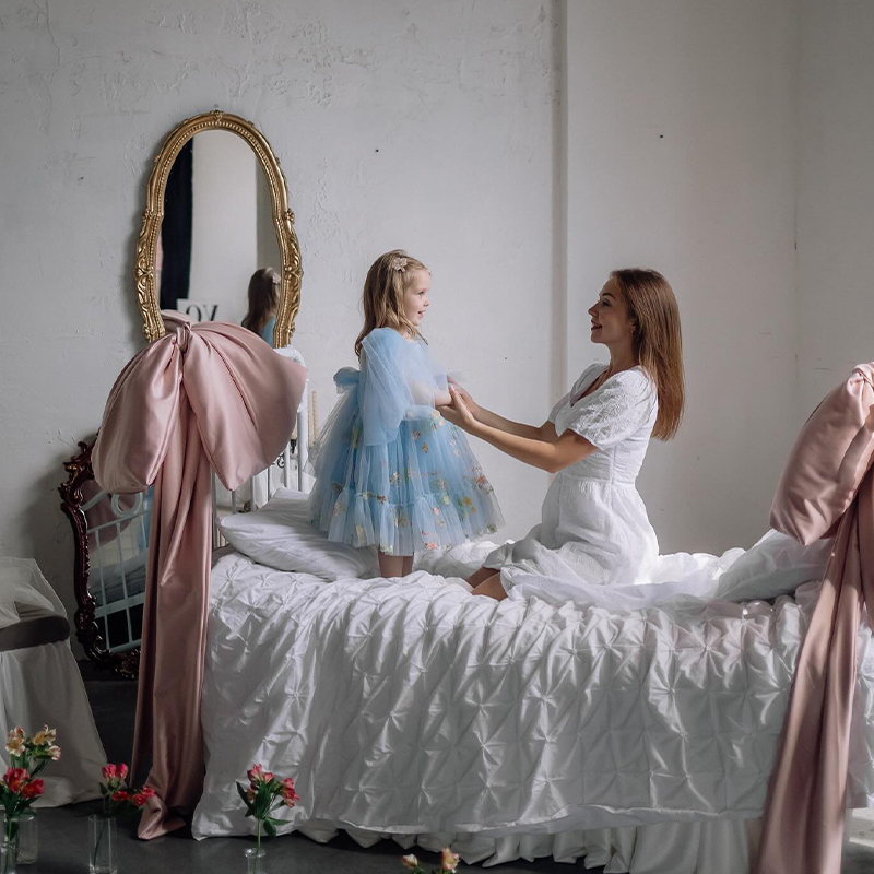 Mesh Floral-embroidered Sleeveless Mid-long Dresses - image 10